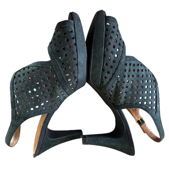 Clarks Artisan Wessex Shay Pump‎ Black Laser Cut Peep Toe Heel Womens 10 - Picture 7 of 10